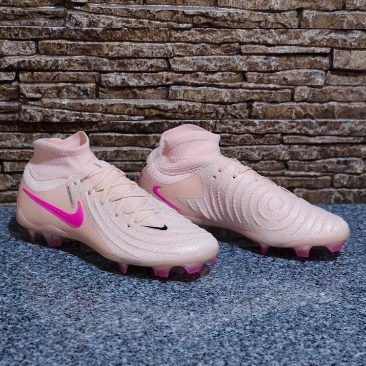 کفش فوتبال نایک فانتوم جی ایکس Nike Phantom GX 2