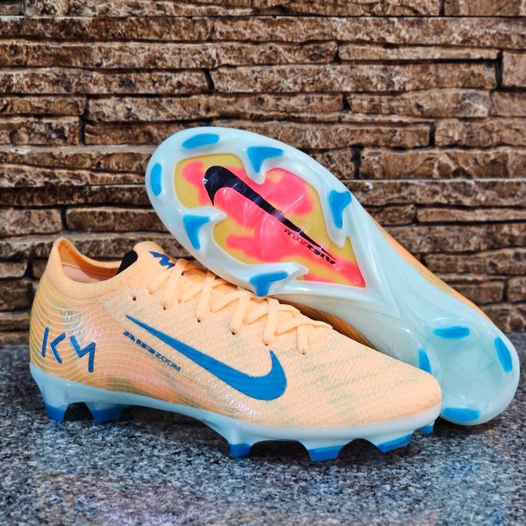 کفش فوتبال نایک مرکوریال ایرزوم ویپورNike Mercurial Airzoom Vapor 16