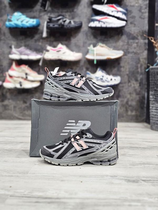 کتونی نیوبالانس New Balance 1806