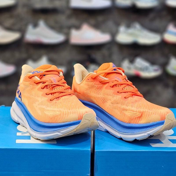 کتونی هوکا HOKA M CLIFTON 9