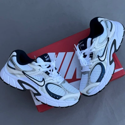 کفش  نایک وی 5 سفید سرمه ای Nike V5 RNR