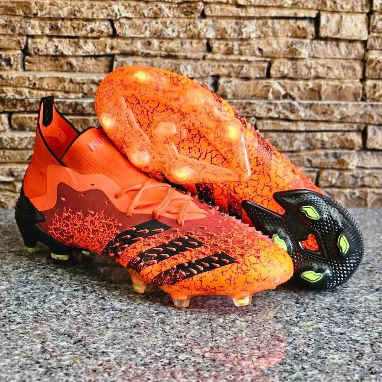 کفش فوتبال آدیداس پردیتور فریک Adidas Predator Freak