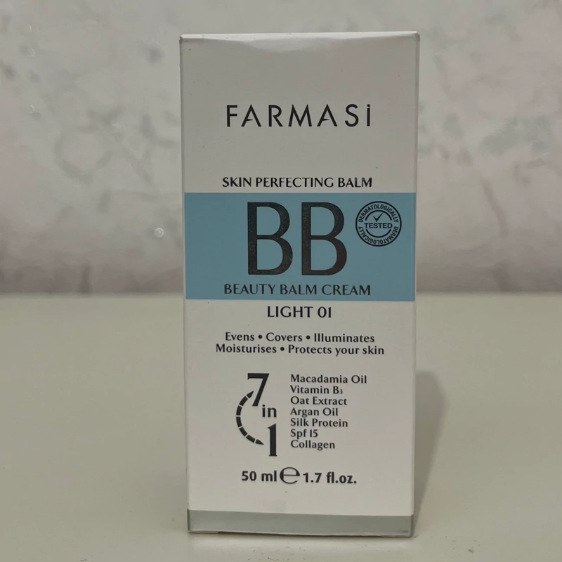 کرم پودر بی بی فارماسی شماره01 رنگ Lightحجم50 میل اصلی