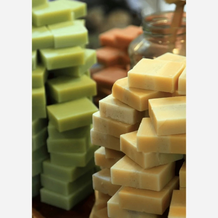 صابون گیاهی زیتون مناسب سر و بدن درمانی 80 گرمی