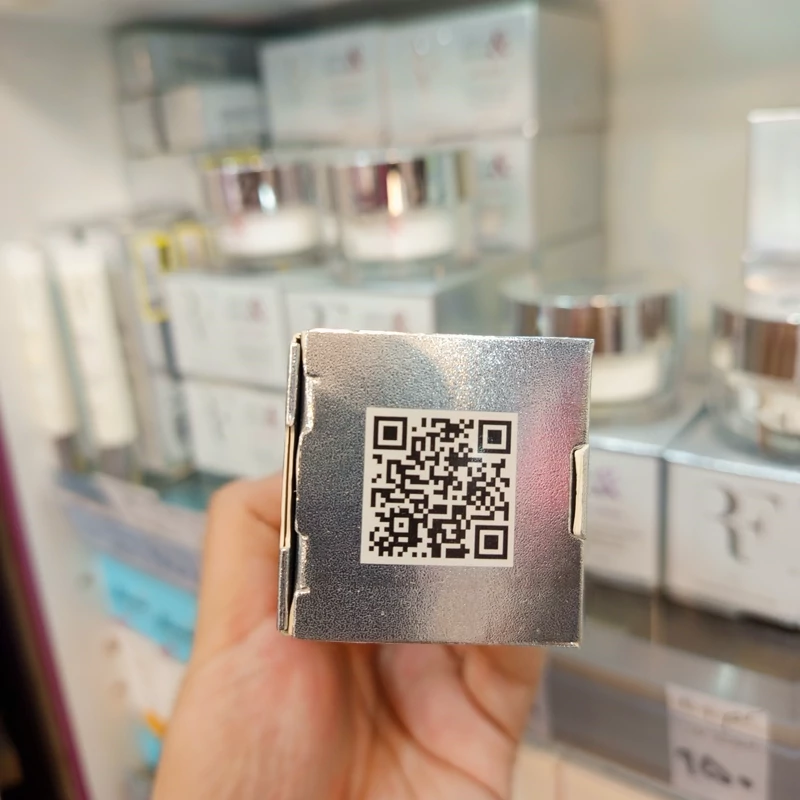 کرم آبرسان آر اف RF متعادل کننده پوست چرب و مختلط 50 میل
