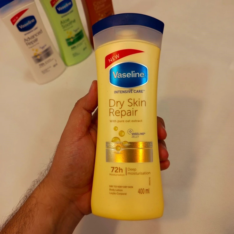 لوسیون بدن وازلین جو دوسر Dry Skin Repair حجم 400 میل