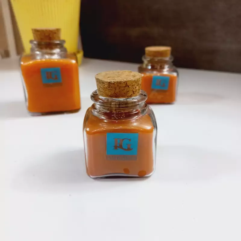 شمع عطری به رنگ دلخواه شما با رایحه یاس