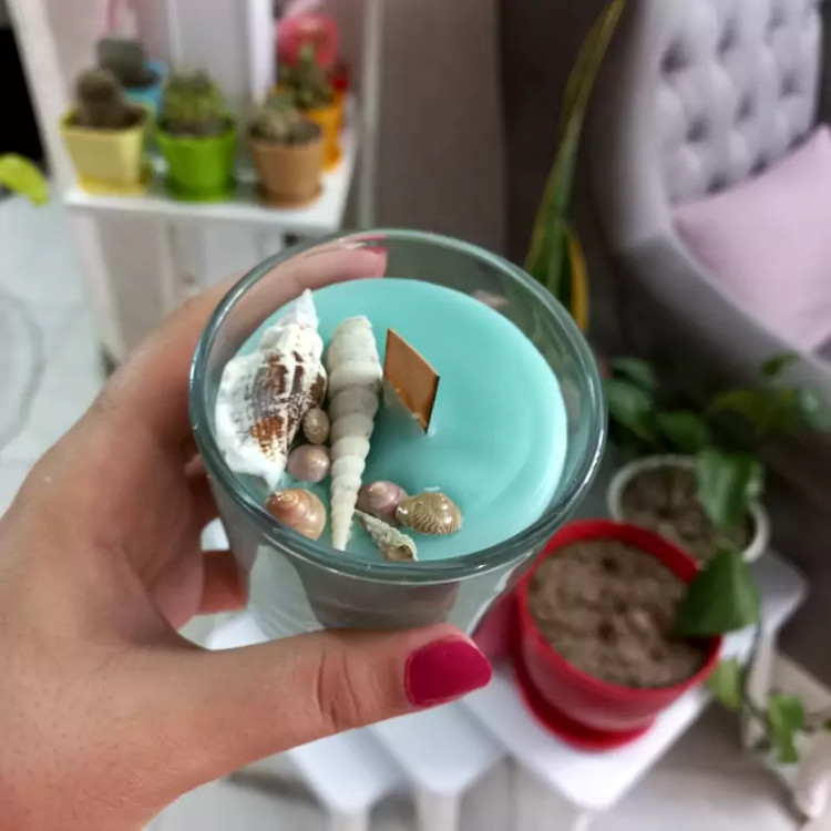 شمع لیوانی عطری در رایحه دلخواه شما
