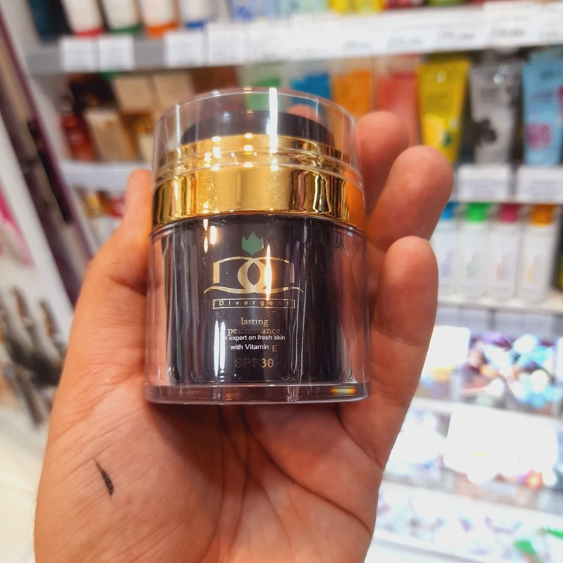 کرم پودر گیاهی دیورجنت 30 میل SPF 30 ویتامین E شماره 304