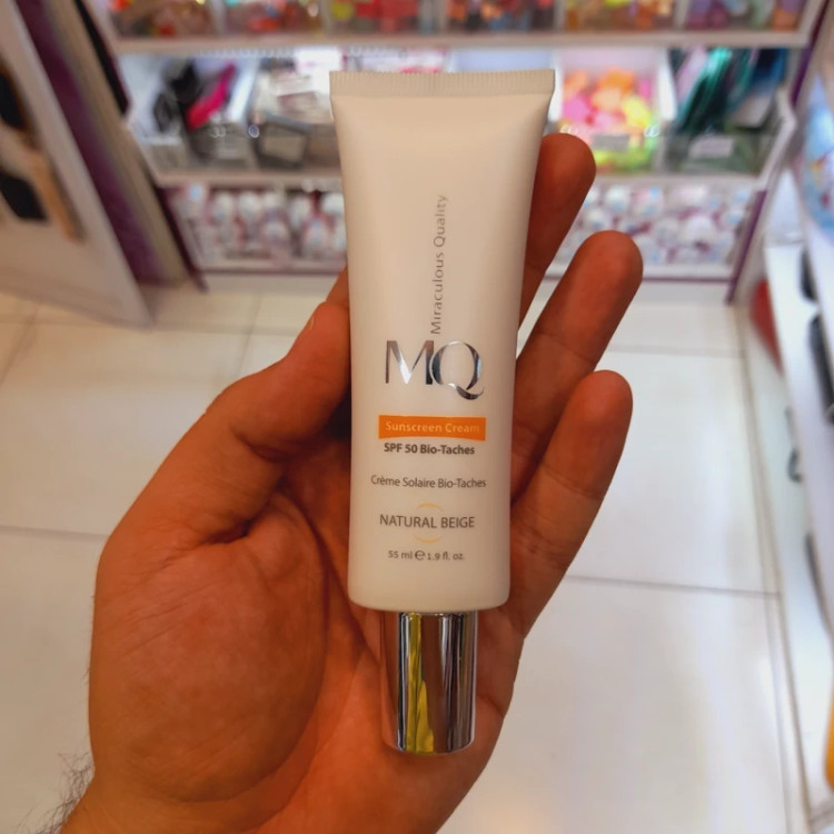 کرم ضدافتاب MQ ام کیو بایوتاچ SPF50 نچرال بژ،بژ متوسط55 میل.پوست لک دار