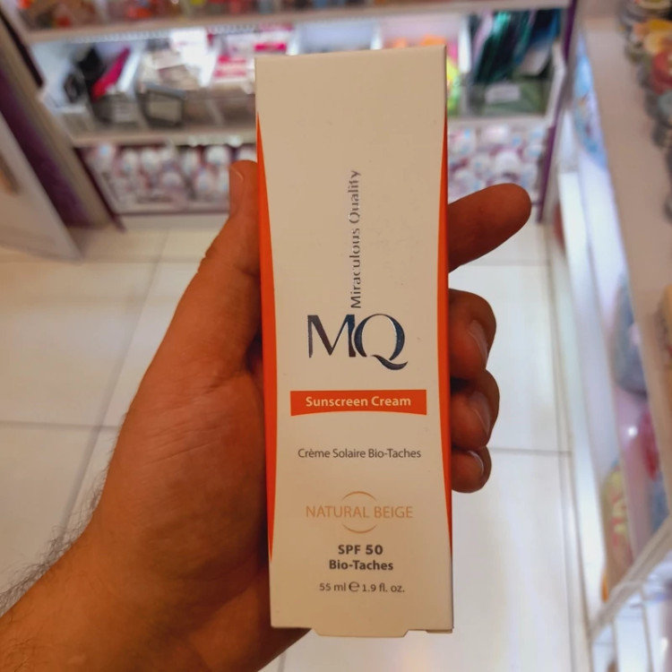 کرم ضدافتاب MQ ام کیو بایوتاچ SPF50 نچرال بژ،بژ متوسط55 میل.پوست لک دار