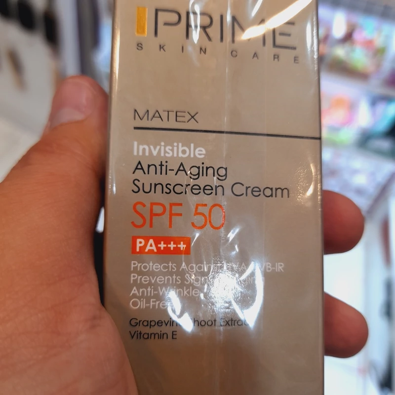 کرم ضد افتاب پریم بی رنگ مدل matex colorless جوانساز