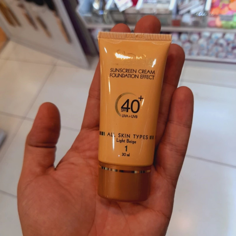 کرم ضد افتاب مدیسان انواع پوست رنگی بژ روشن شماره 1 حجم 30 میل SPF40