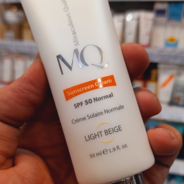 کرم ضدافتاب MQ ام کیو SPF50 لایت بژ،بژ روشن 55 میل انواع پوست