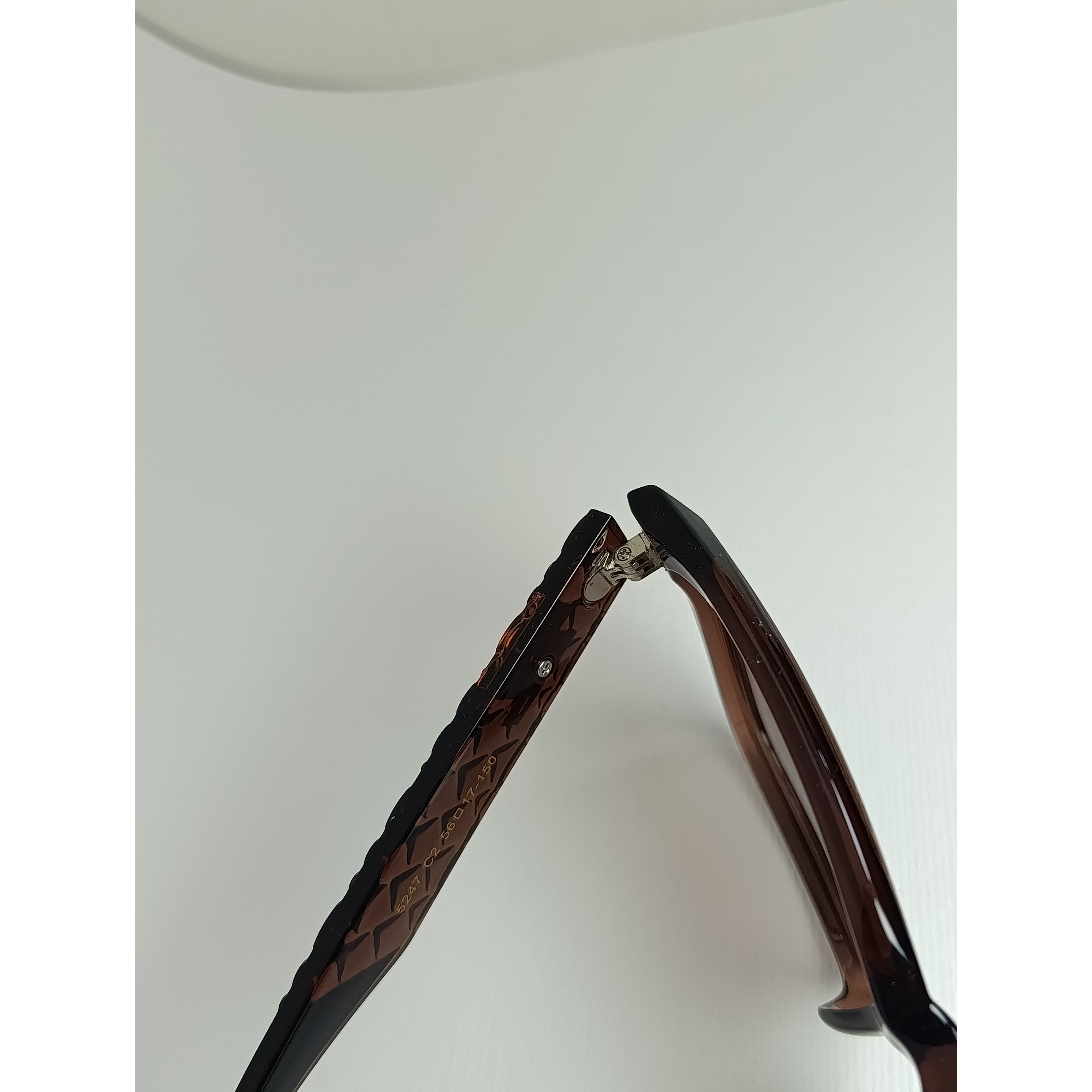 عینک افتابی زنانه مربعی bottega veneta