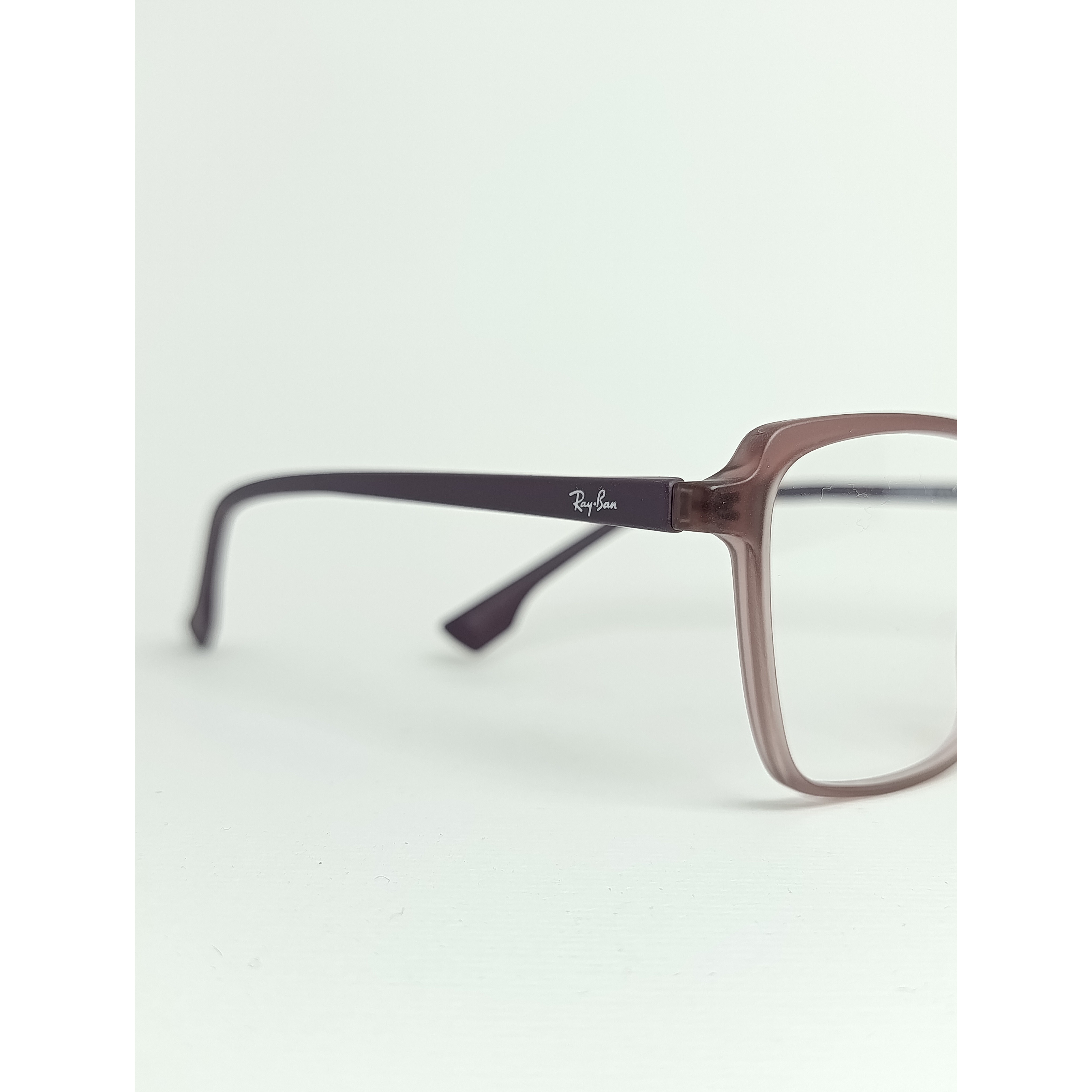 عینک طبی زنانه rayban نیمه گربه ای ساز کوچک