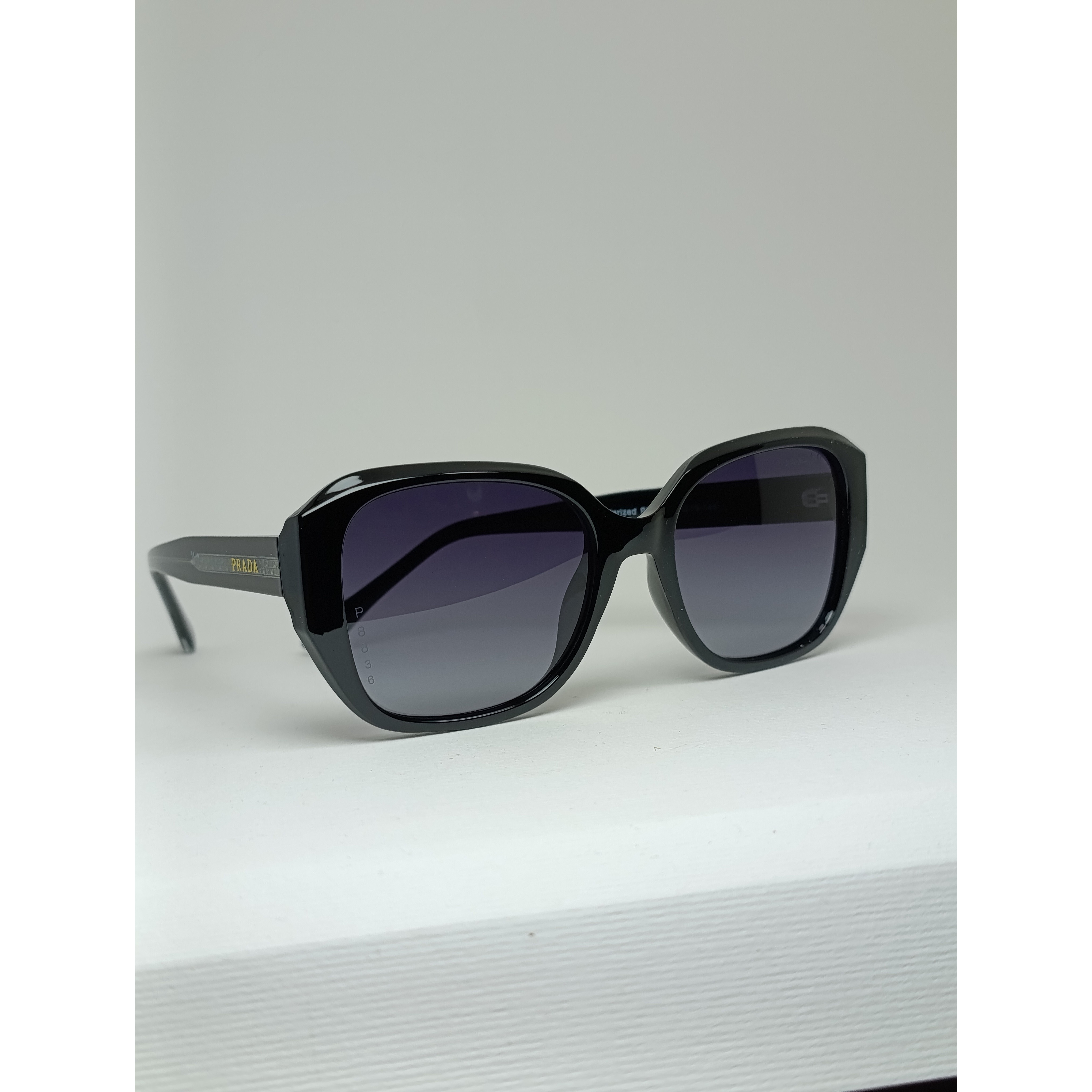 عینک افتابی زنانه prada سایز بزرگ