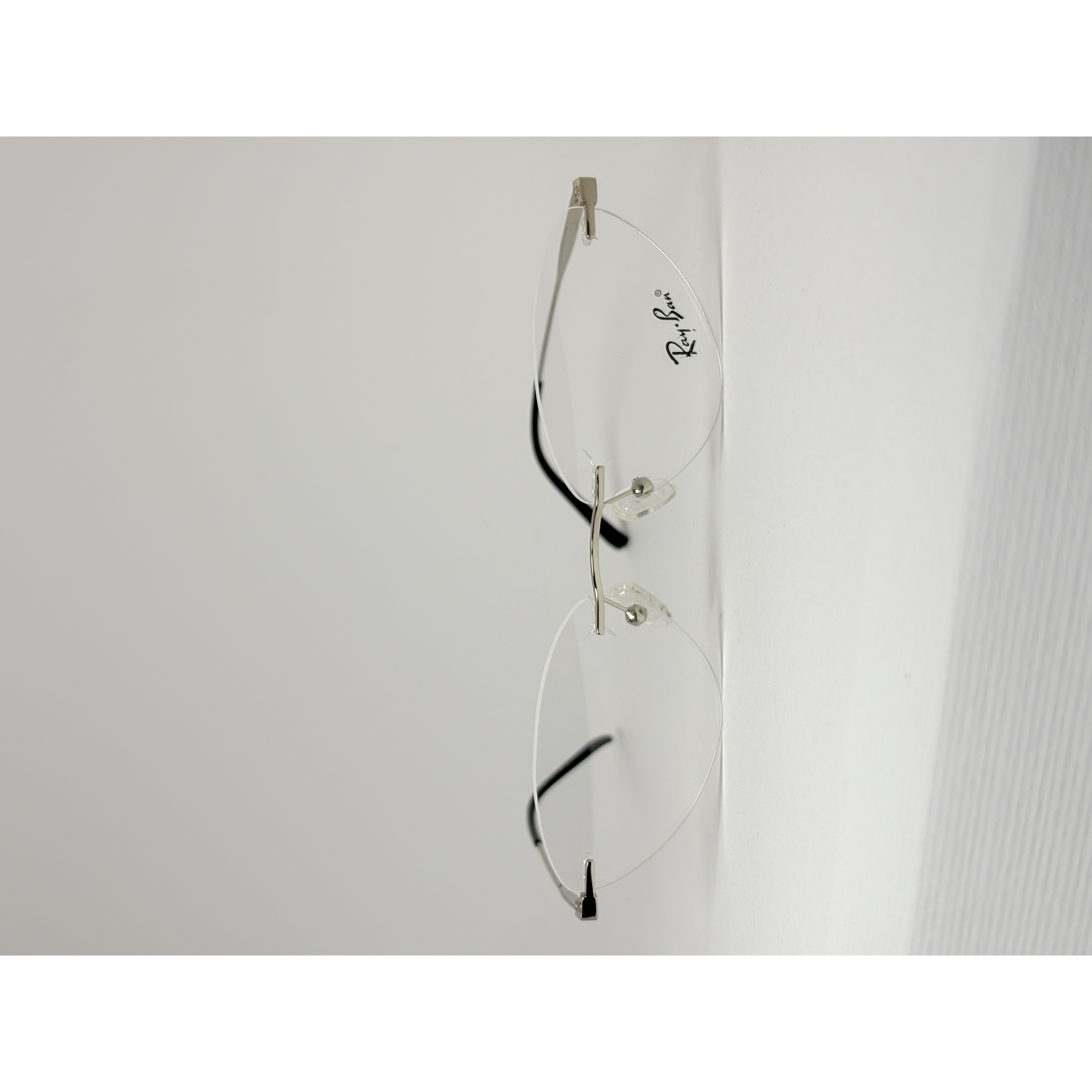 عینک طبی کاور دار مگنتی زنونه بدون فریم rayban