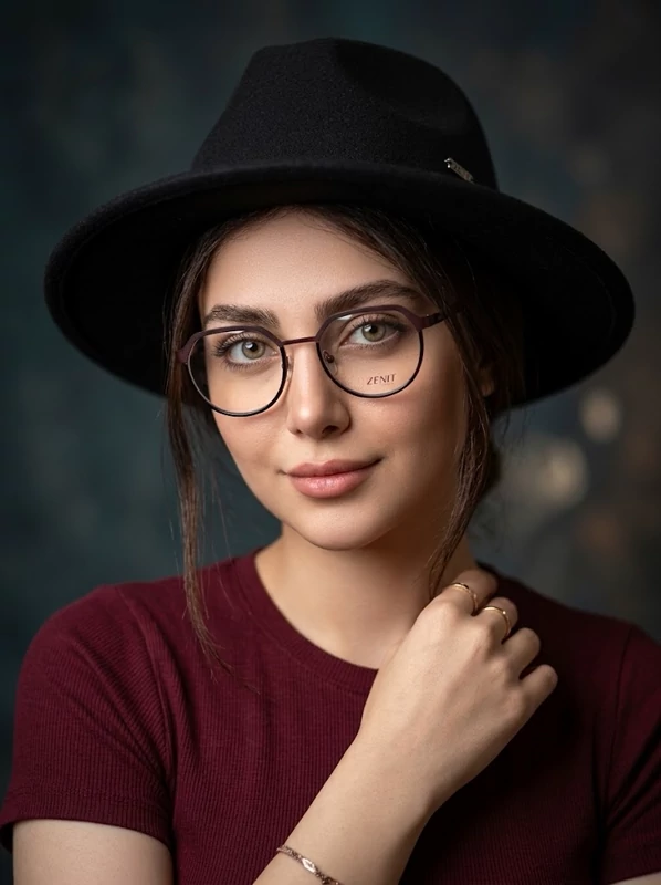 عینک طبی زنانه فلزی zenit گرد