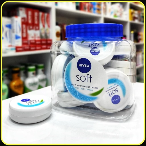 کرم مرطوب کننده نیوآ سافت | NIVEA Soft Light Moisturising Cream