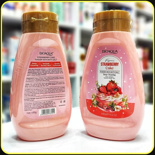 نمک حمام توتفرنگی BIOAQUA مدل Strawberry Cake وزن 430 گرم | Tender Skin Bath Salt