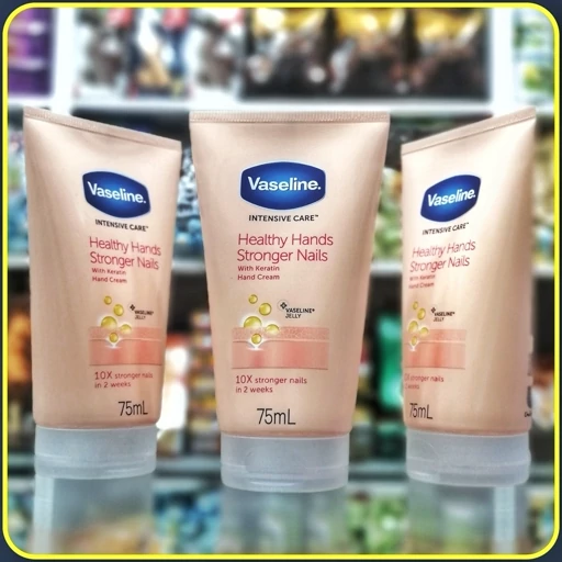 کرم دست و ناخن وازلین 75 میلیلیتر مدل Healthy Hands Stronger Nails | Vaseline Intensive Care Hand Cream