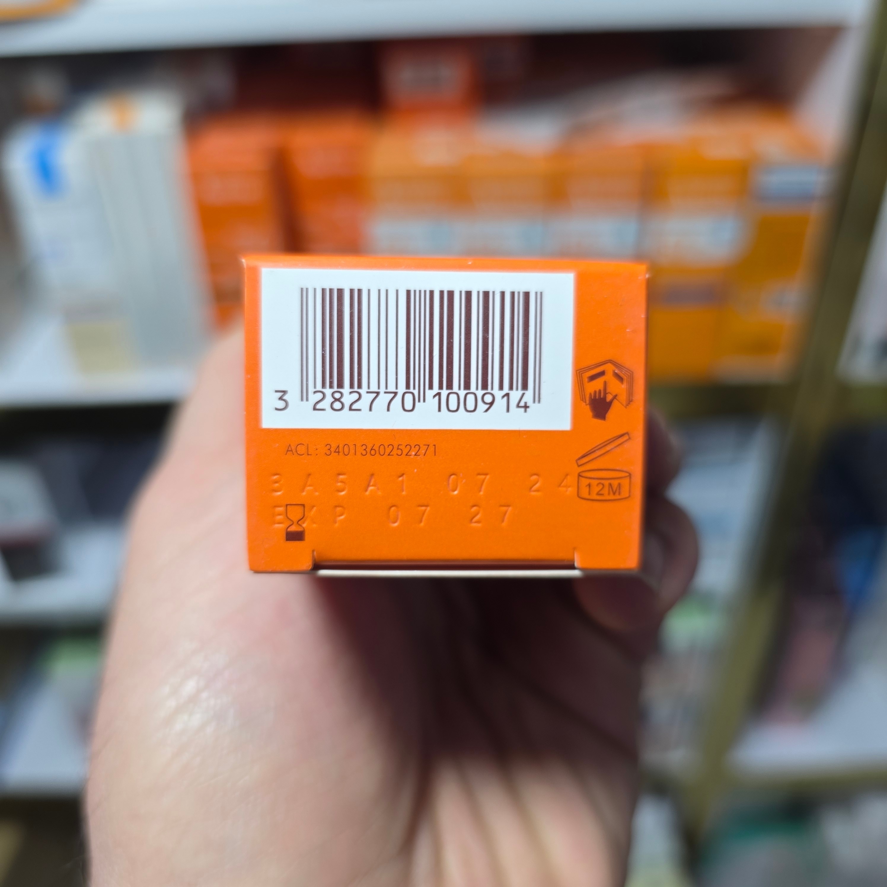 ضدآفتاب اون B-protect بدون رنگ 30ml اورجینال