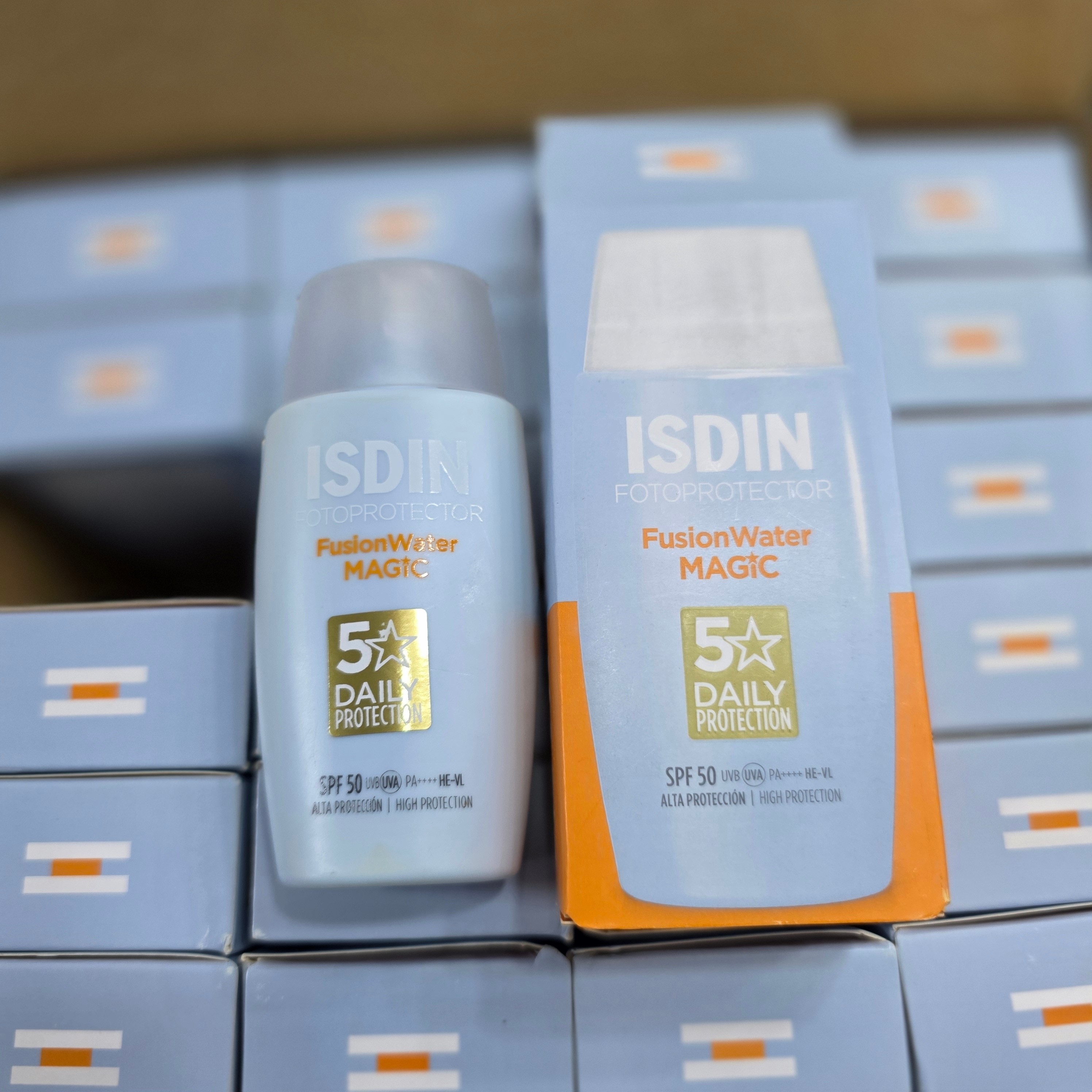 ضدآفتاب مجیک فیوژن واتر ایزدین اورجینال 50ml