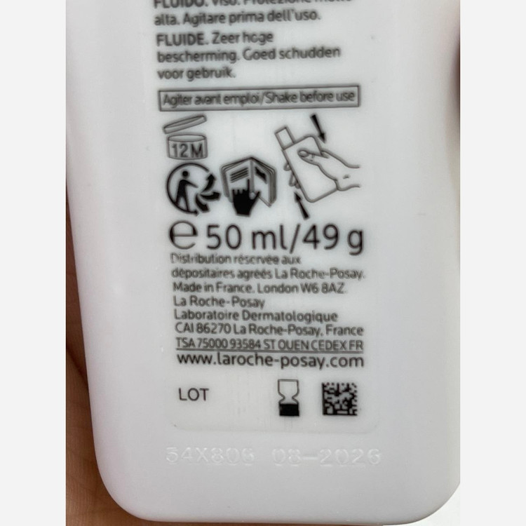 ضدآفتاب فلویید لاروش پوزای اورجینال 50ml بسیار سبک و زود جذب بژ خیلی روشن