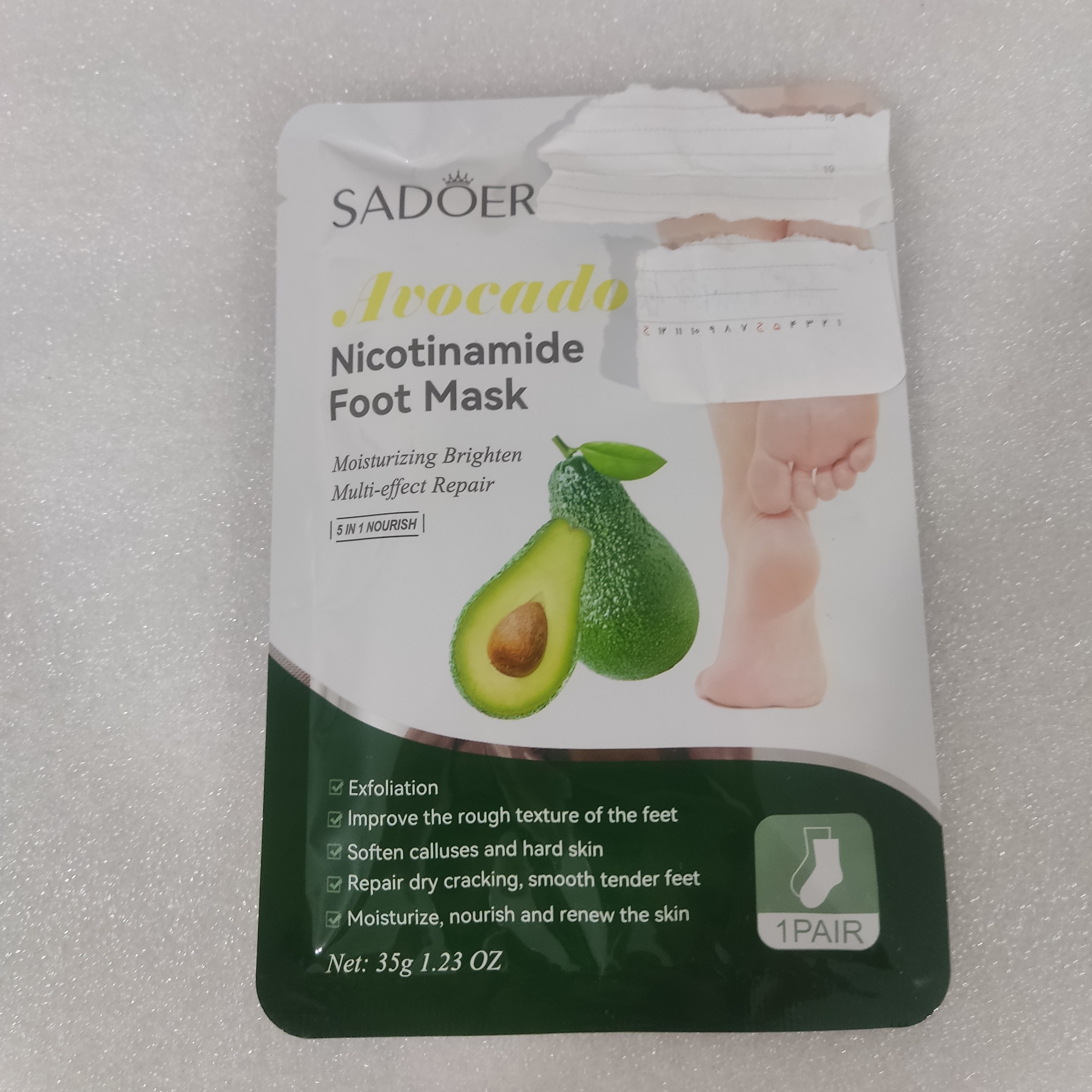 ماسک ورقه ای پا لایه بردار و سفید کننده و ترمیم کننده آووکادو سادور SADOER ماسک پا