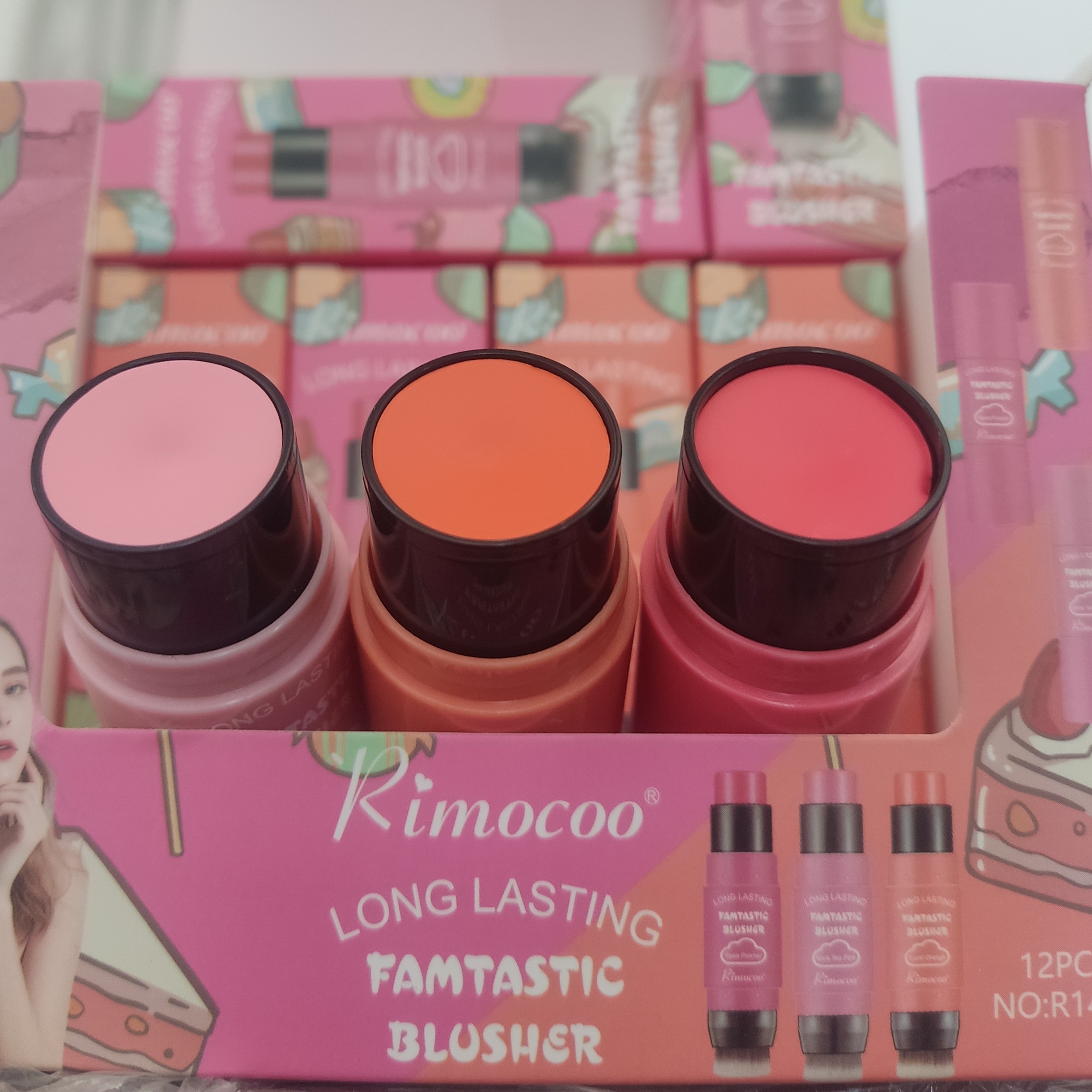 رژگونه براش دار استیکی ریموکو پک 96 عددی FAMTASTIC BLUSHER