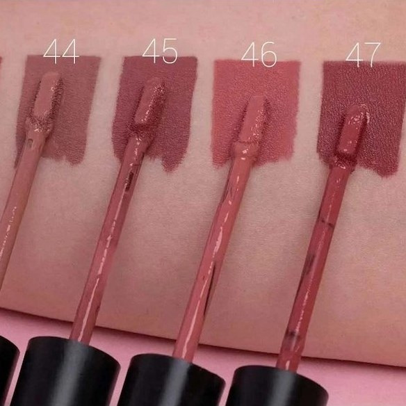 رژ لب مایع مات بادوام گلدن رز بدون سرب و پارابن و 24 ساعته و ضد آب