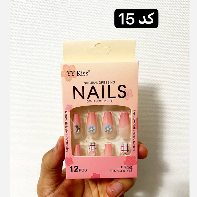 ناخن مصنوعی 12 عددی به همراه چسب دوطرفه با کیفیت عالی و طرحبندی زیبا