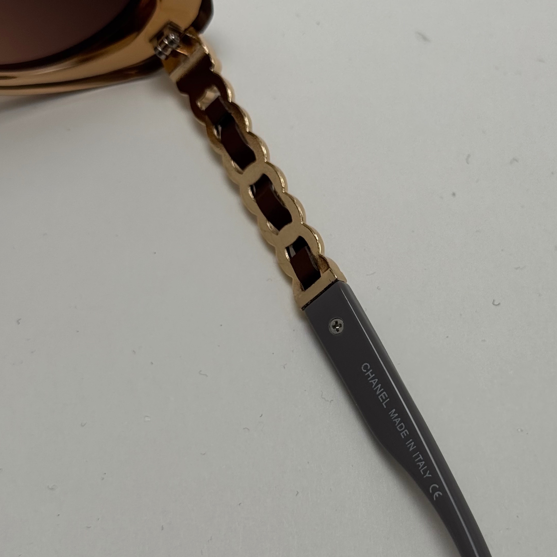 عینک آفتابی زنانه بیضی شنل CHANEL عسلی کد رفرنس 1189 - کیفیت مستر - لولا دوبل