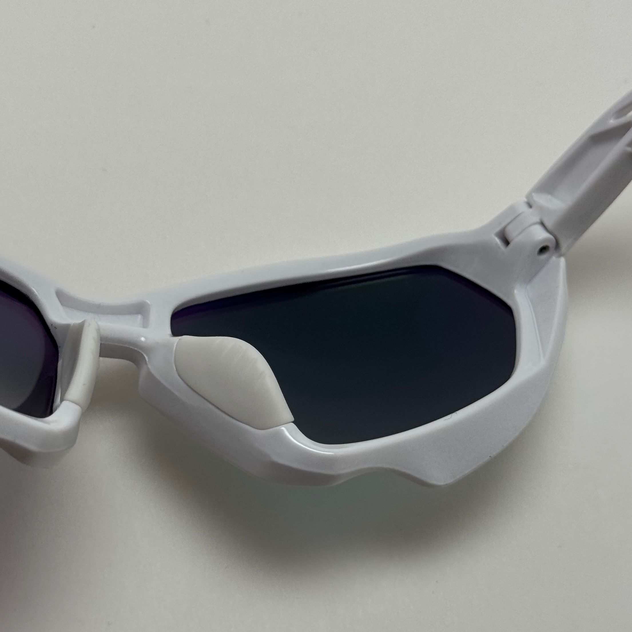 عینک آفتابی اسپرت اوکلی Oakley مدل 9019 سفید صورتی - عینک اوکلی زنانه