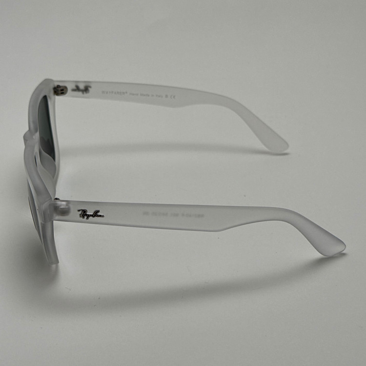 عینک آفتابی ریبن ویفرر شیشه سنگ یخی عدسی مشکی که همراه پک کامل ریبن Rayban WAYFARER RB 2140 سایز 54