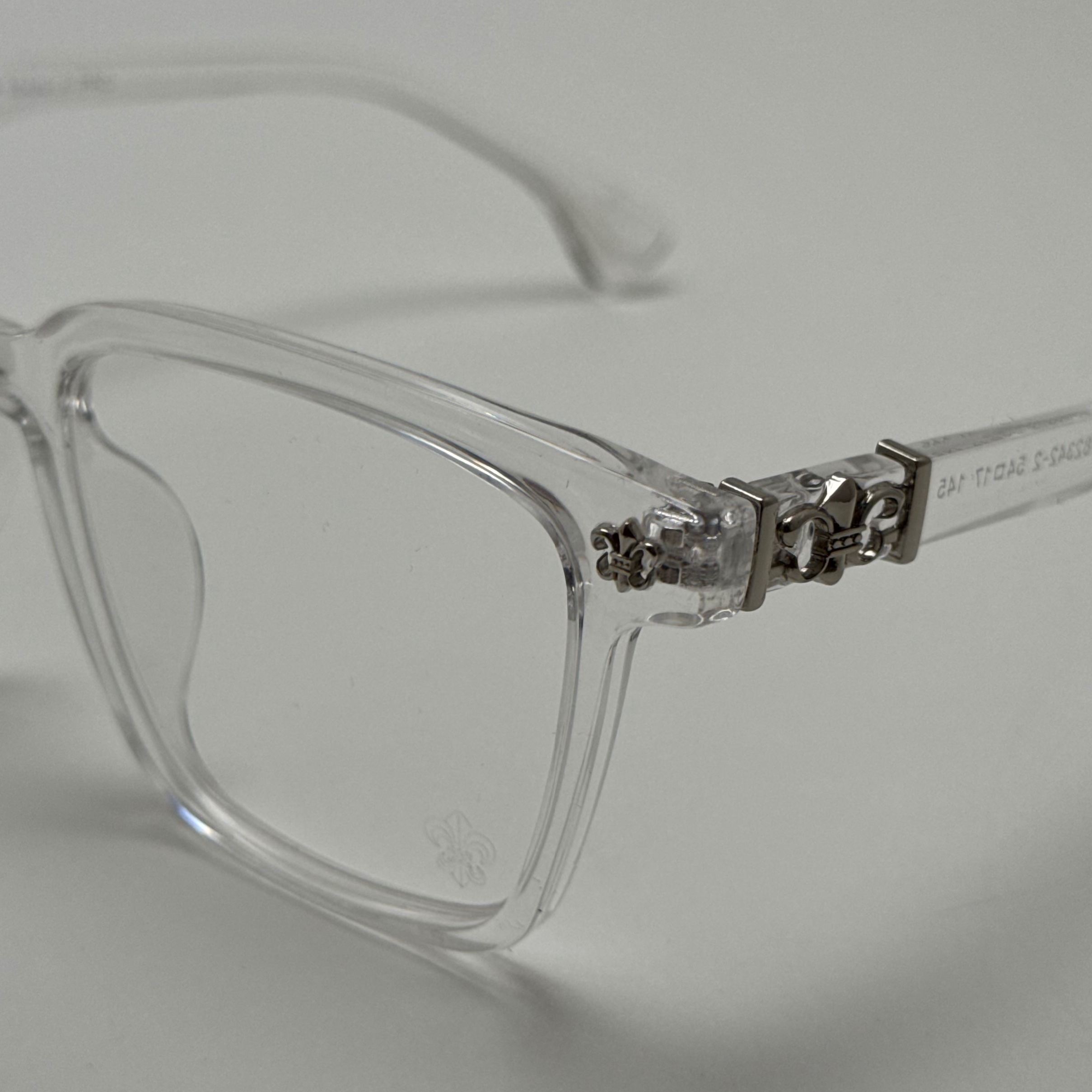 عینک بلوکات کروم هارتز کریستال نقره ای Chrome Hearts 52342 - کیفیت مستر