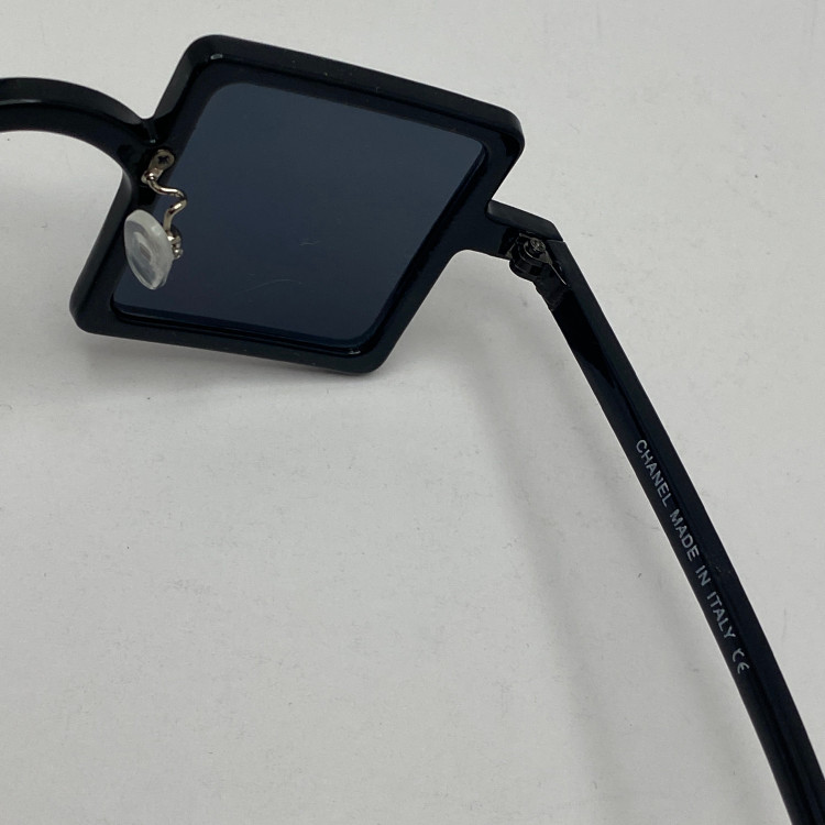 عینک آفتابی شنل CHANEL مربعی مشکی خاص به همراه کاور و دستمال مخصوص