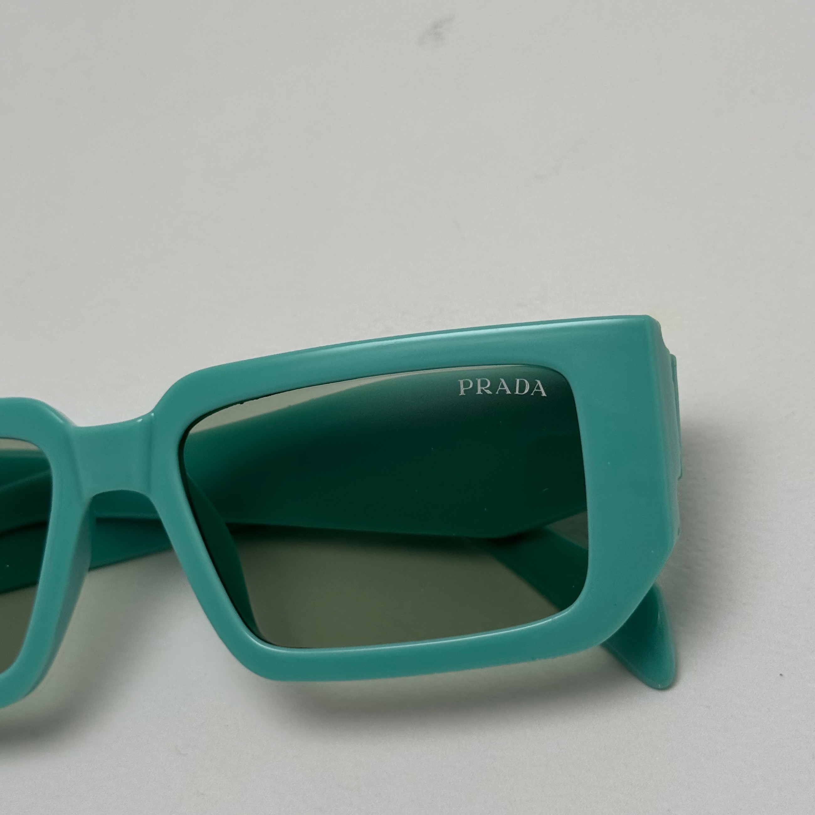 عینک آفتابی و شب پرادا PRADA مستطیلی سبز کد 2343