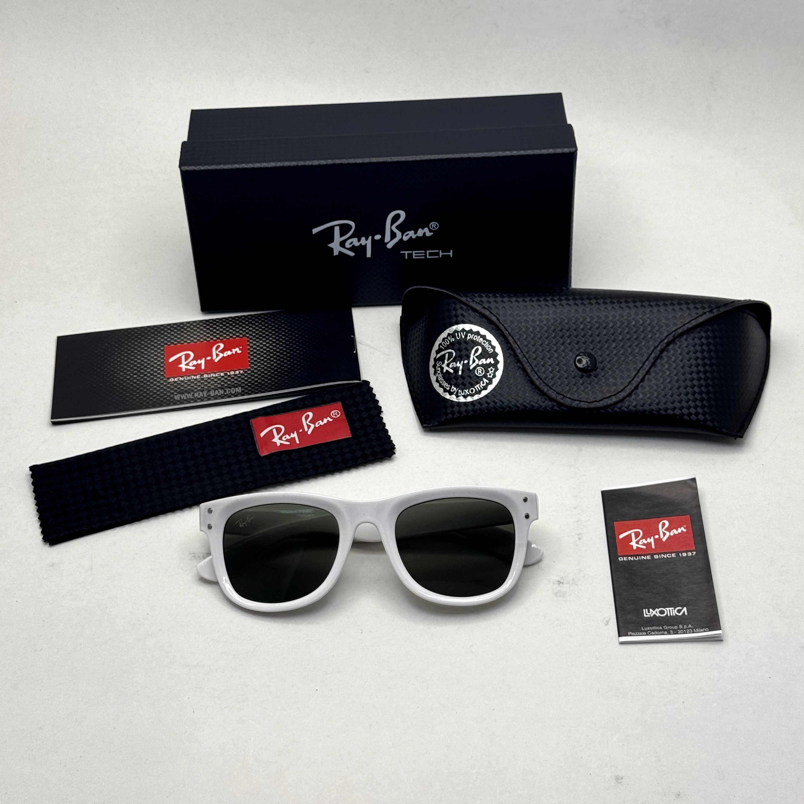 عینک آفتابی ریبن ویفرر ریورس سفید عدسی سبز به همراه پک کامل rayban