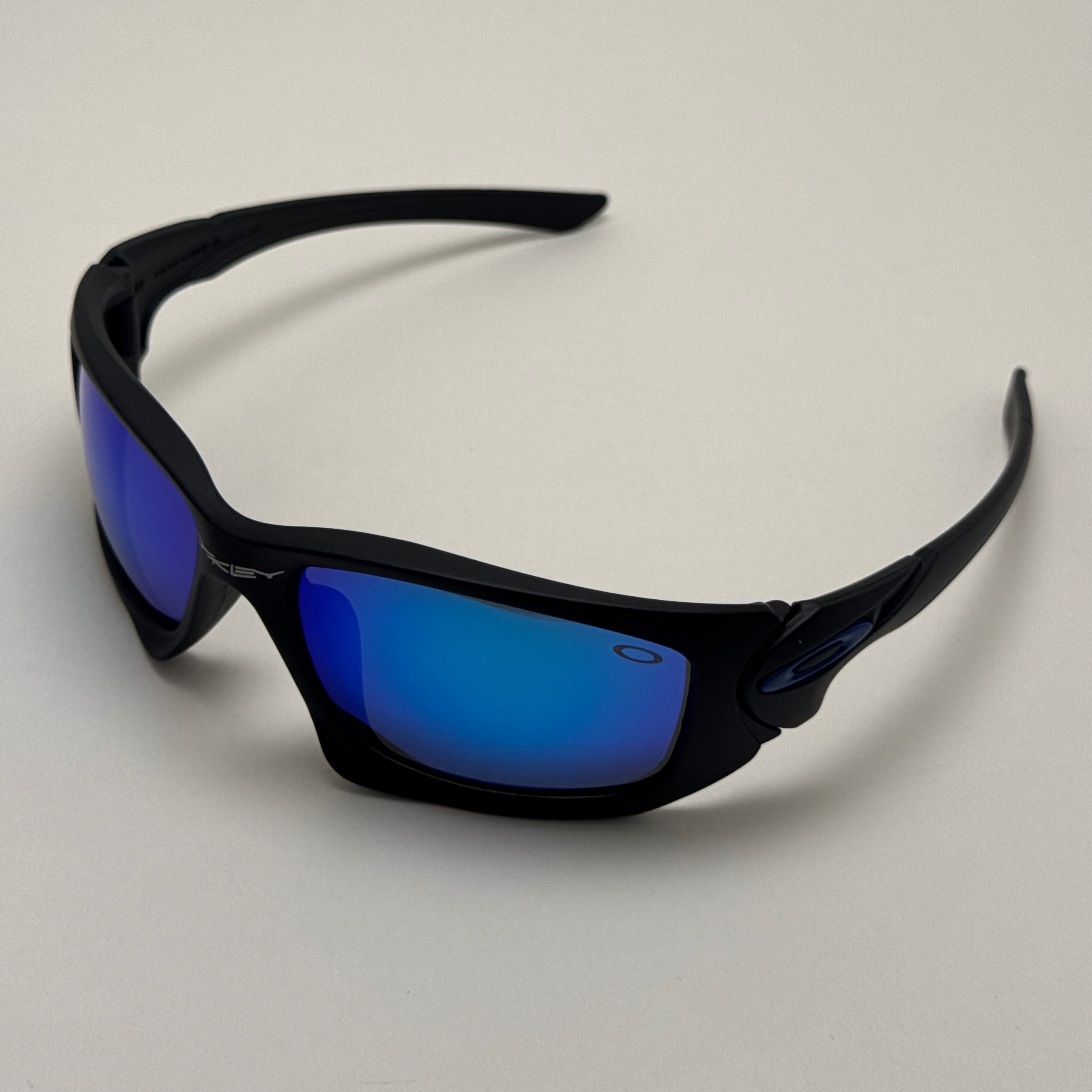 عینک آفتابی اسپرت اوکلی Oakley مدل SCLAPEL مشکی عدسی آبی کد 7032