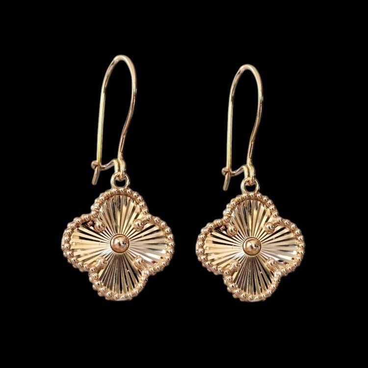گوشواره طلا 18عیار ونکلیف شارپ 2.680گرم