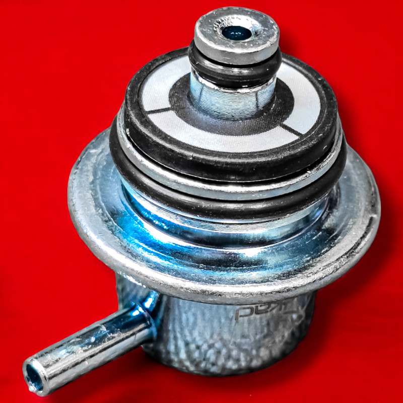 فشار شکن بنزین بست یدک مدل لوله دار مناسب برای پژو ۲۰۶ ، ۲۰۷ رانا