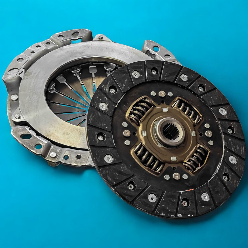 کیت کلاچ جی آی اس پی مدل 002339 به همراه بلبرینگ مناسب برای رنو ال ۹۰ ، ساندرو