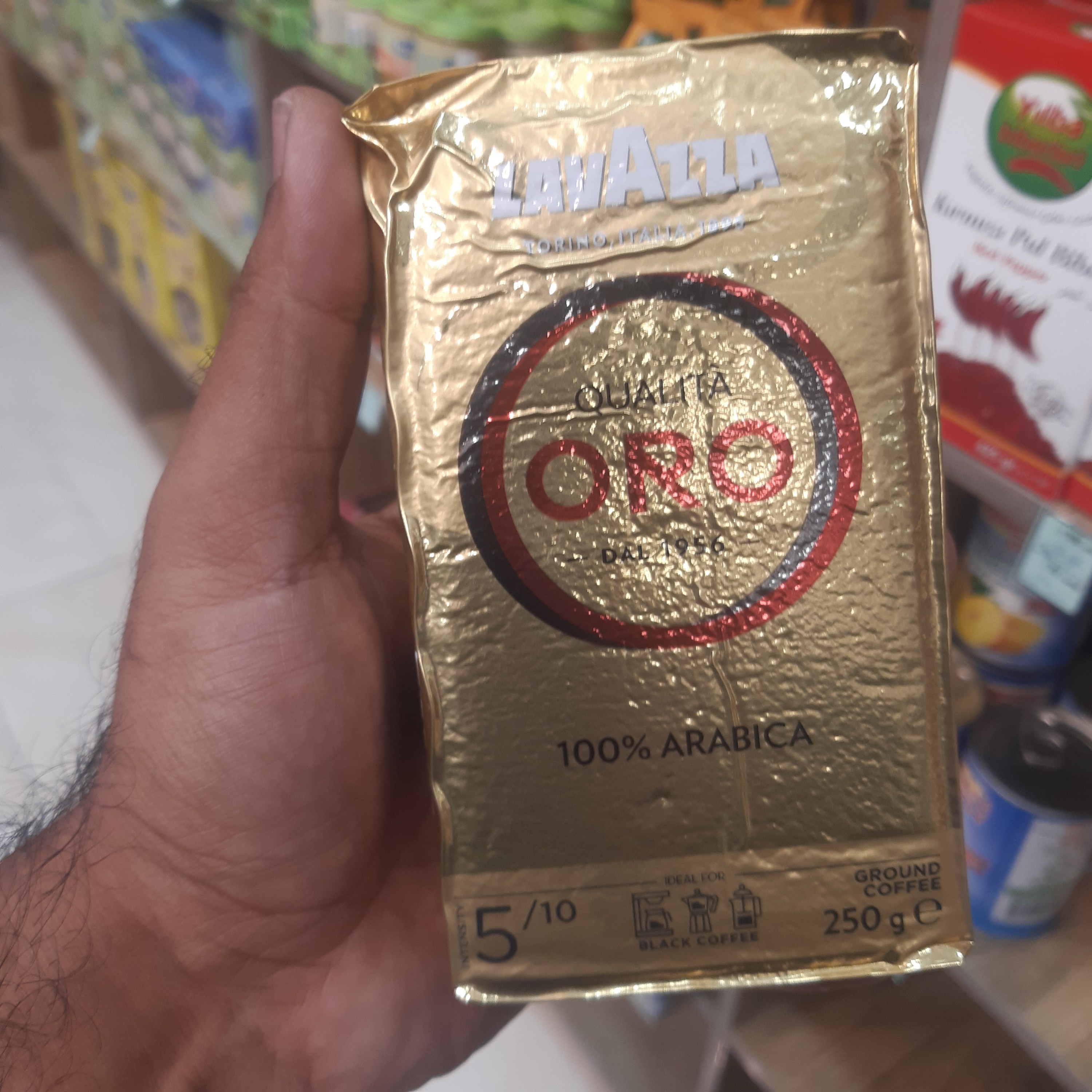 قهوه لاواتزا کوالیتا اورو (Lavazza Qualita Oro)