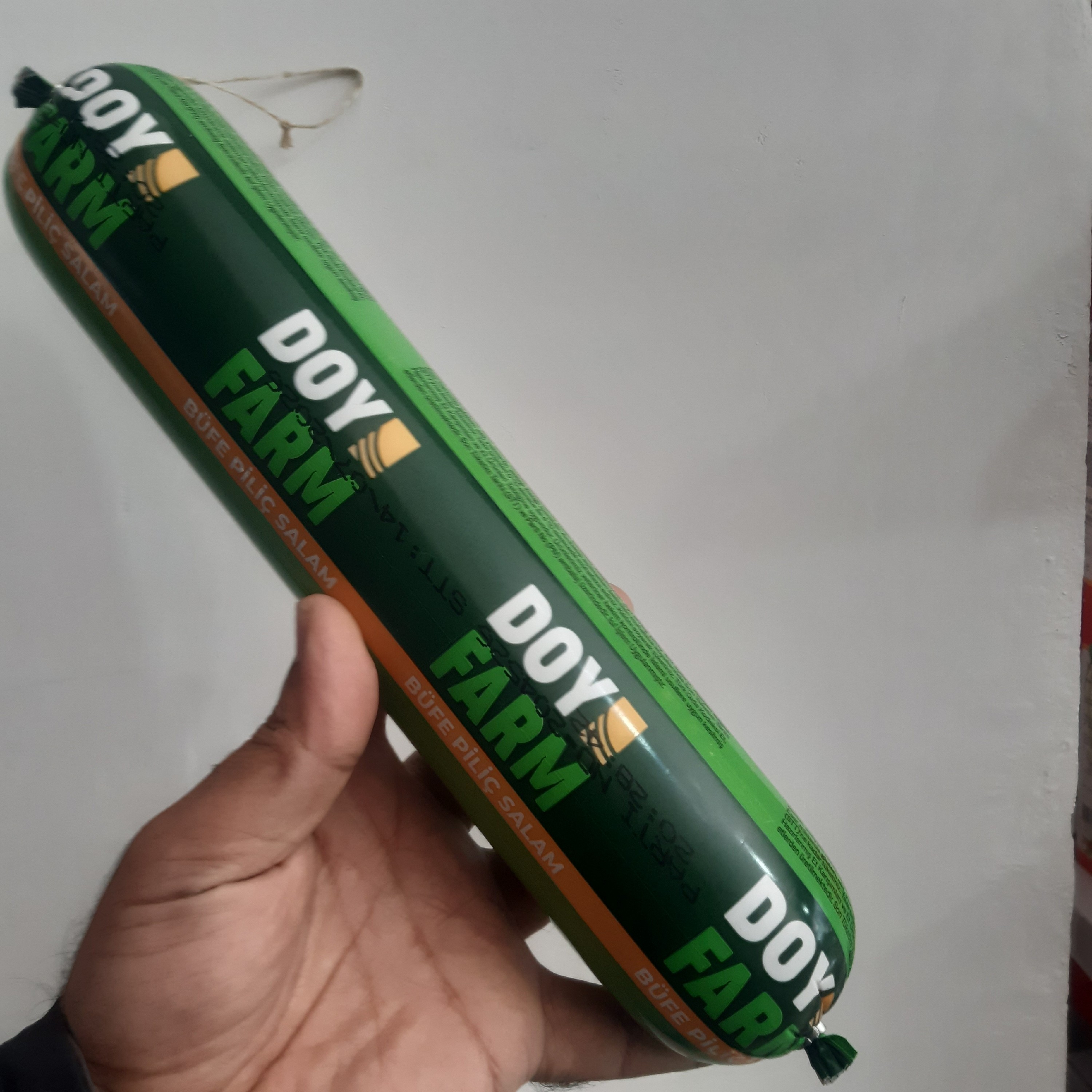 کالباس مرغ BASDOGU وزن 700 گرم باکیفیت درجه یک محصول ترکیه