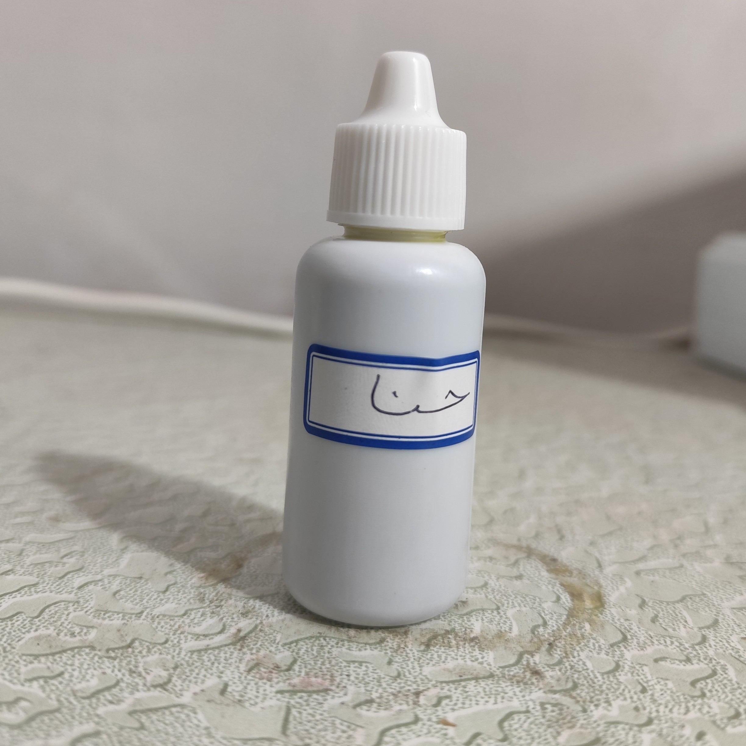روغن حنا (پرپشت کننده مو ریزش مو تقویت مو تقویت ابرو جلوگیری از سفیدی مو شوره مو خشکی پوست سر خارش پوست سر) 30 میلی