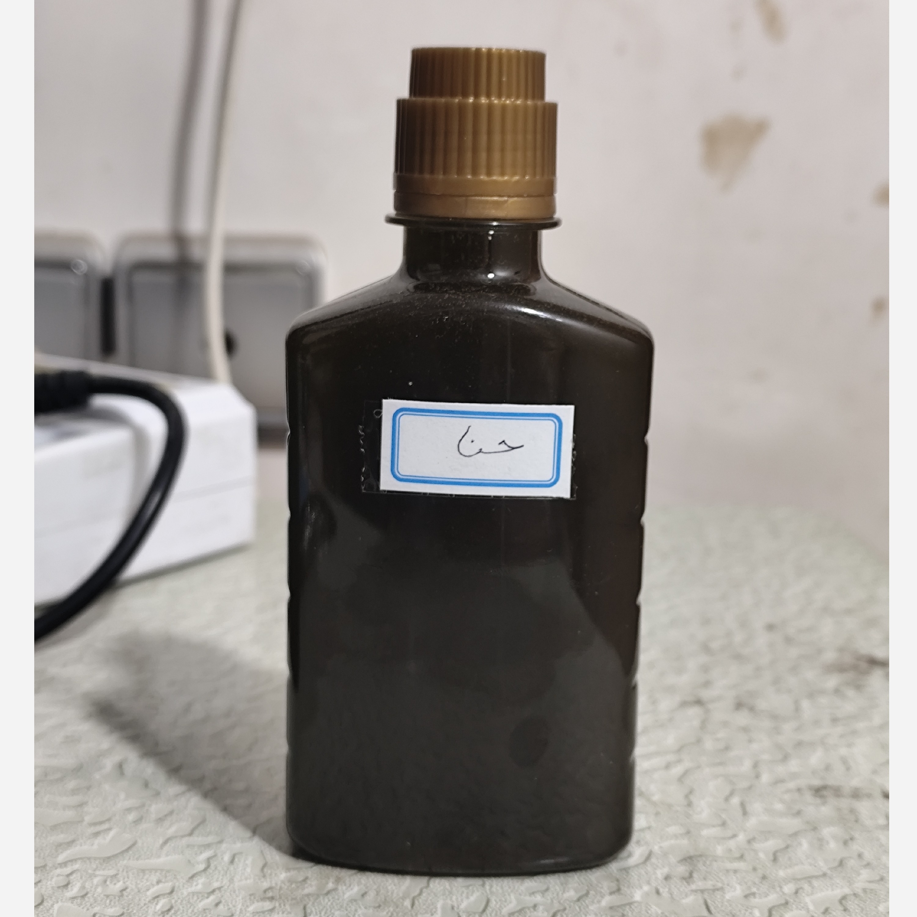 روغن حنا (پرپشت کننده مو ریزش مو تقویت مو تقویت ابرو جلوگیری از سفیدی مو شوره مو خشکی پوست سر خارش پوست سر) ربع لیتری