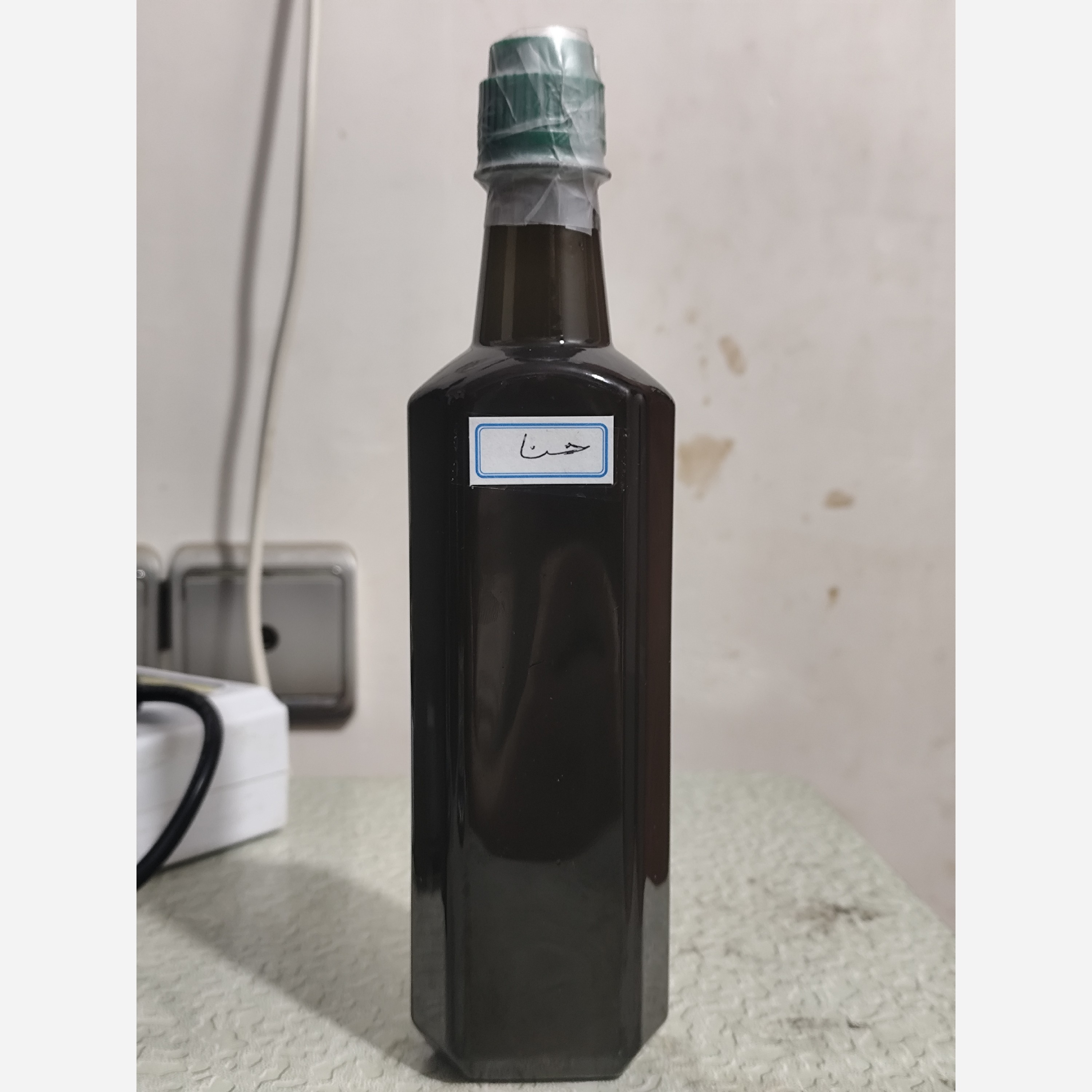 روغن حنا (پرپشت کننده مو ریزش مو تقویت مو تقویت ابرو جلوگیری از سفیدی مو شوره مو خشکی پوست سر خارش پوست سر) نیم لیتری