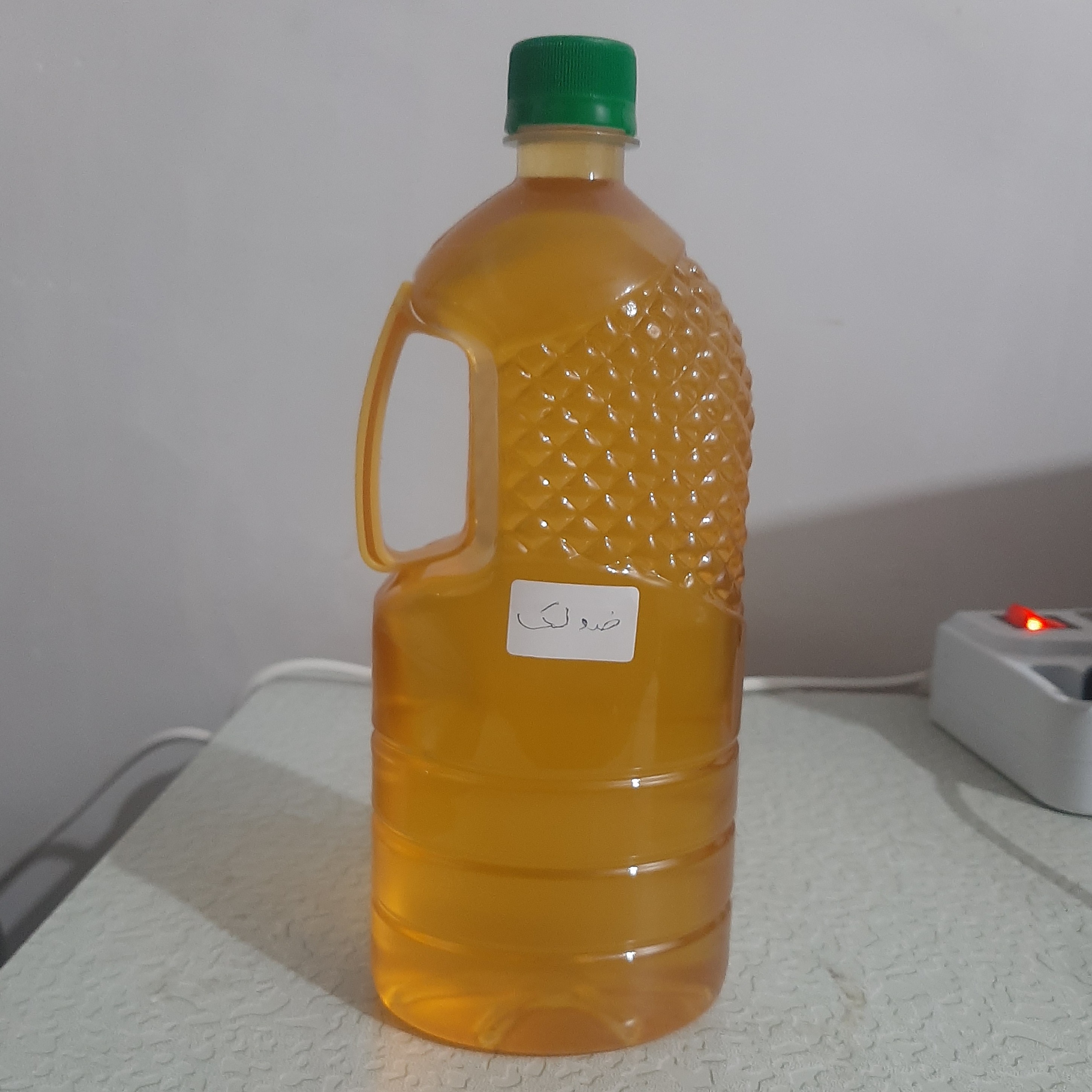 روغن ترکیبی ضد لک و روشن کننده پوست ضدلک آکنه یک لیتری زداویلز